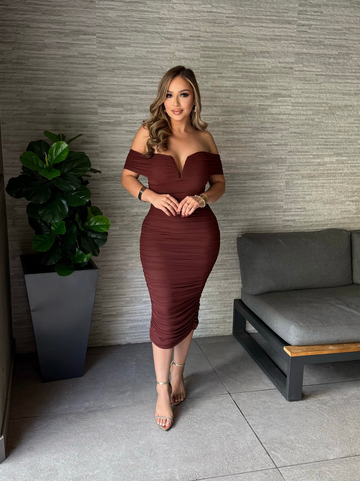 Women's Off Shoulder Ruched Bodycon Midi Dress