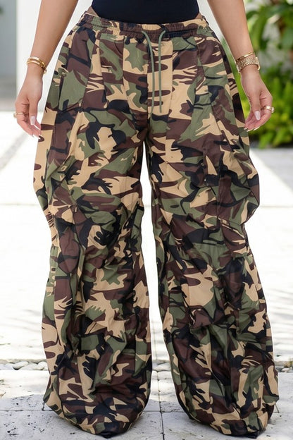 CAMO ELASTIC WAIST HIGH RISE BAGGY JOGGER PANT WITH RUFFLES